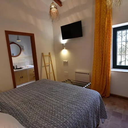 Bed and breakfast Rosas De Santa Ana Villamartín